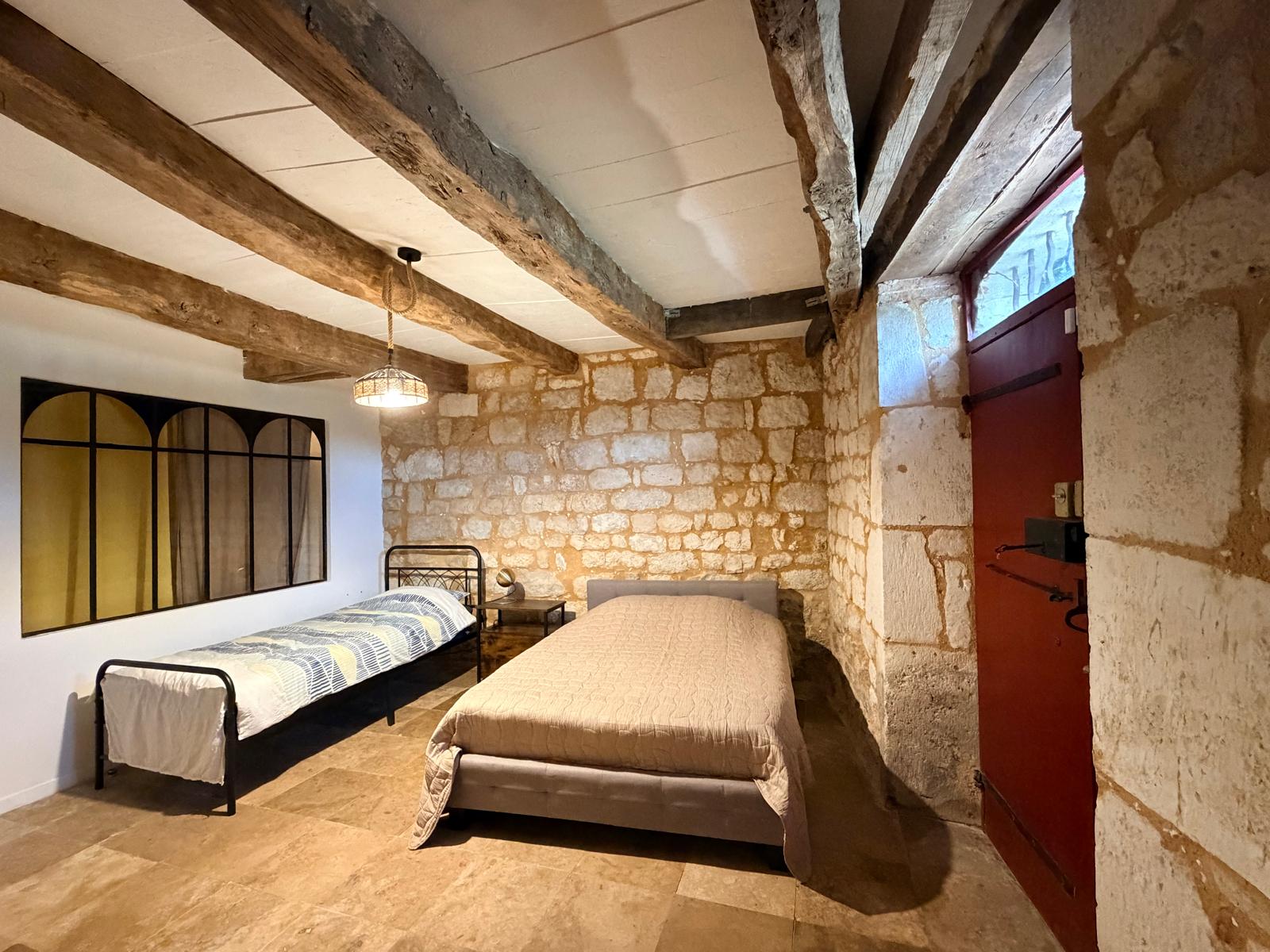 Chambre 2 du gîte — lit double et lit simple